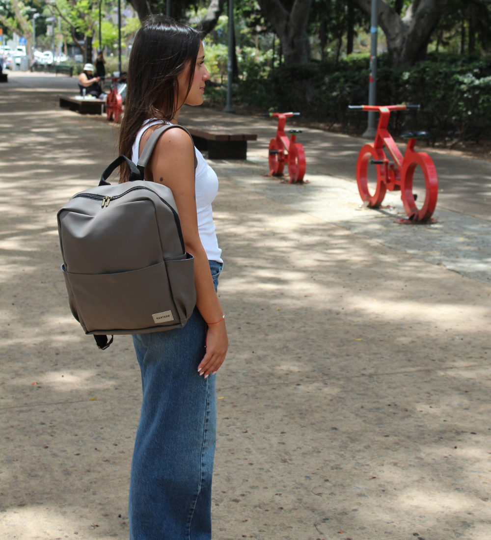 תיק גב וייז חום בהיר