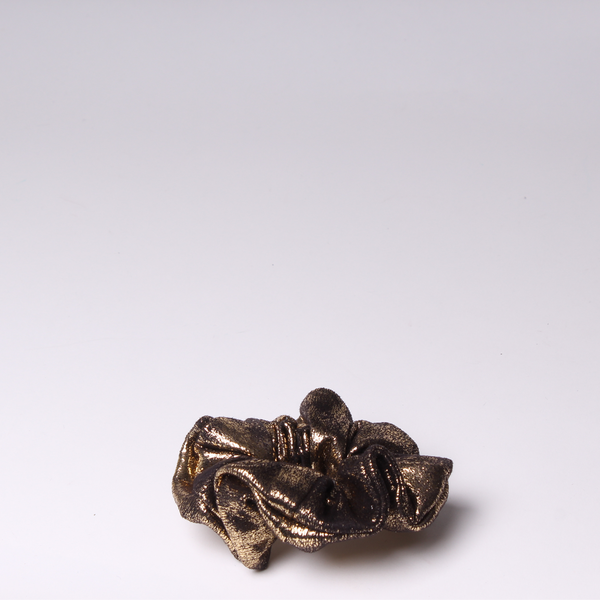 סקראנצ'י זהב משופשף