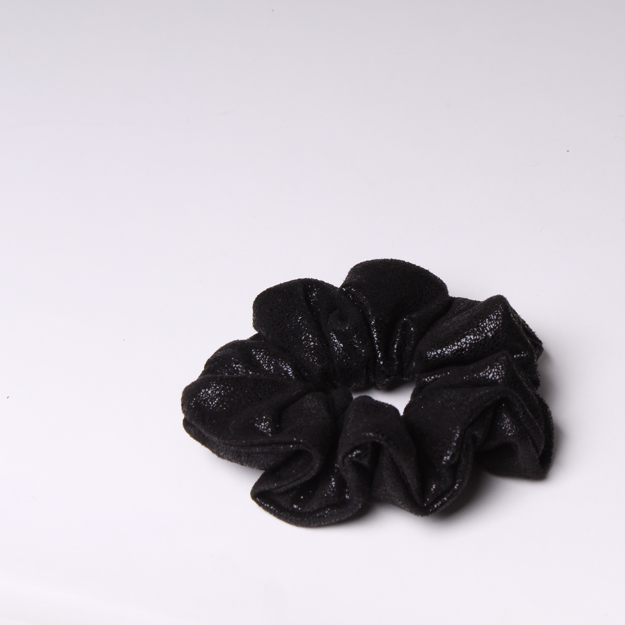 סקראנצ'י שחור נצנצים