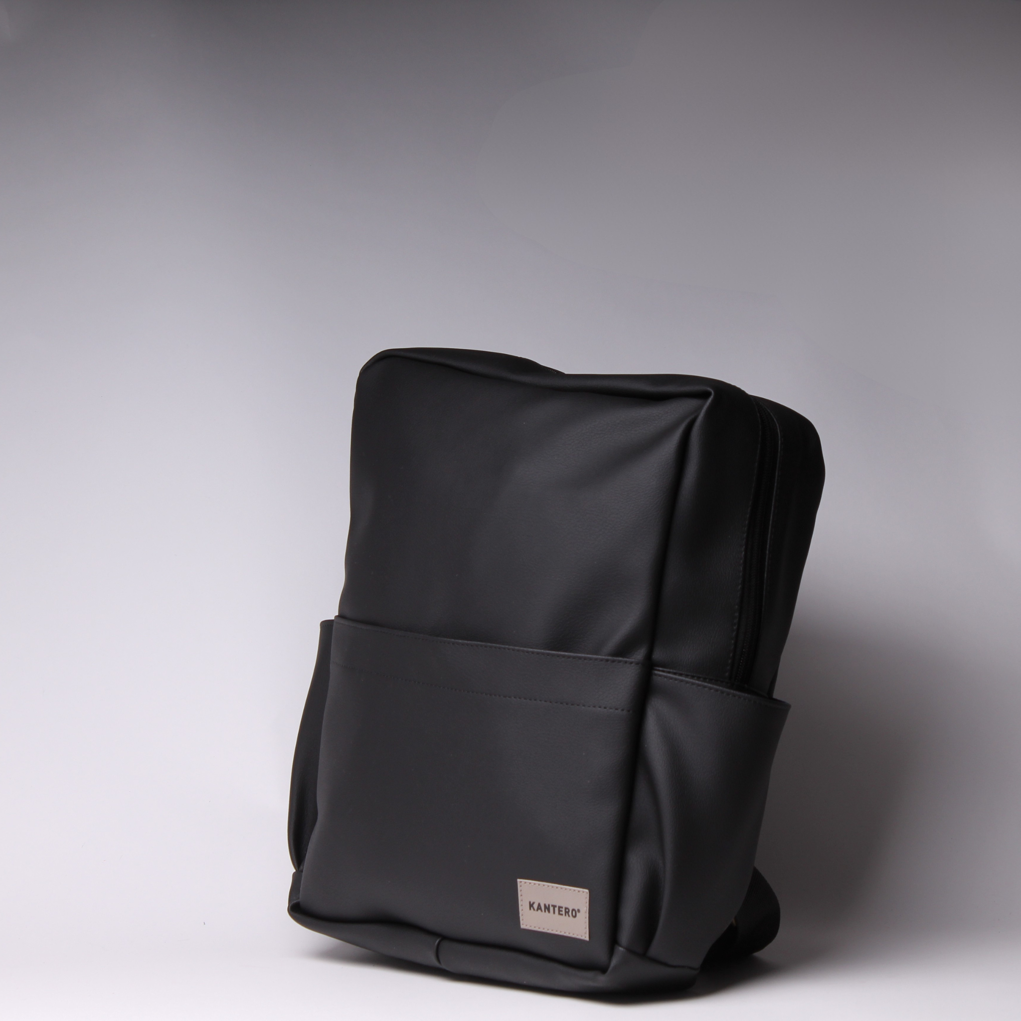 תיק גב וייז שחור קלאסי