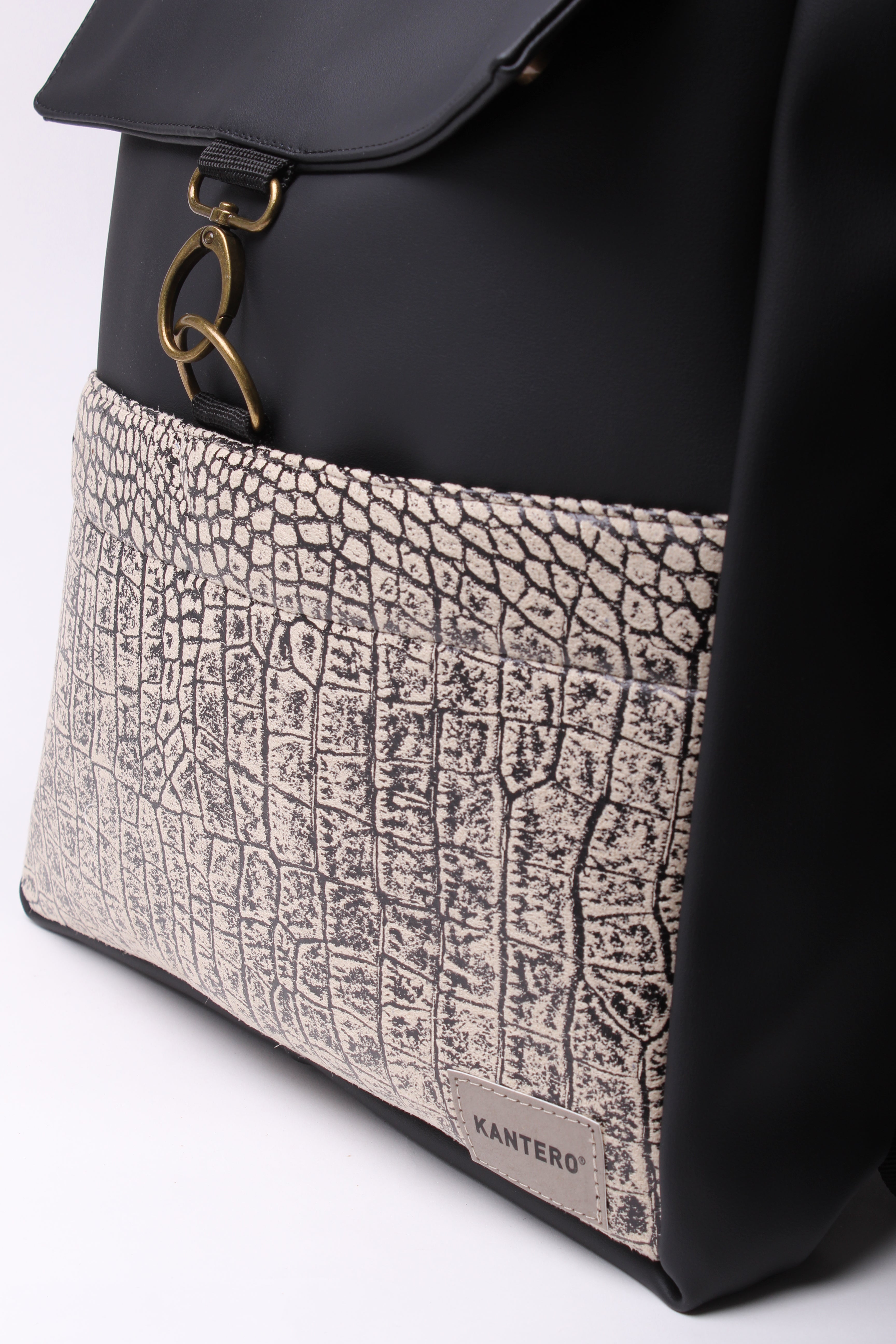 אקספרט פלוס הדפס תנין ושחור