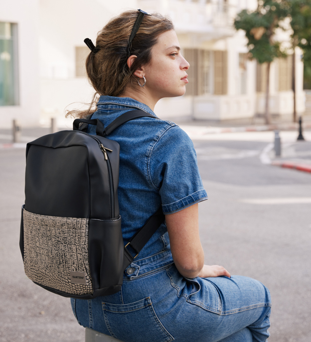 תיק גב וייז הדפס תנין ושחור