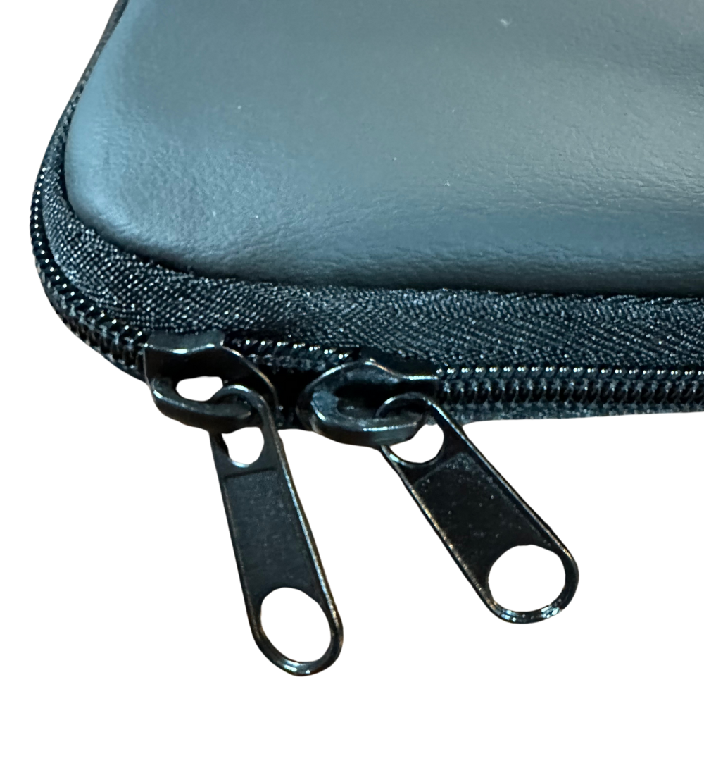 קייס לפטופ שחור נצנצים ושחור