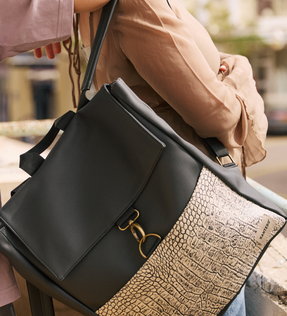 אקספרט פלוס הדפס תנין ושחור