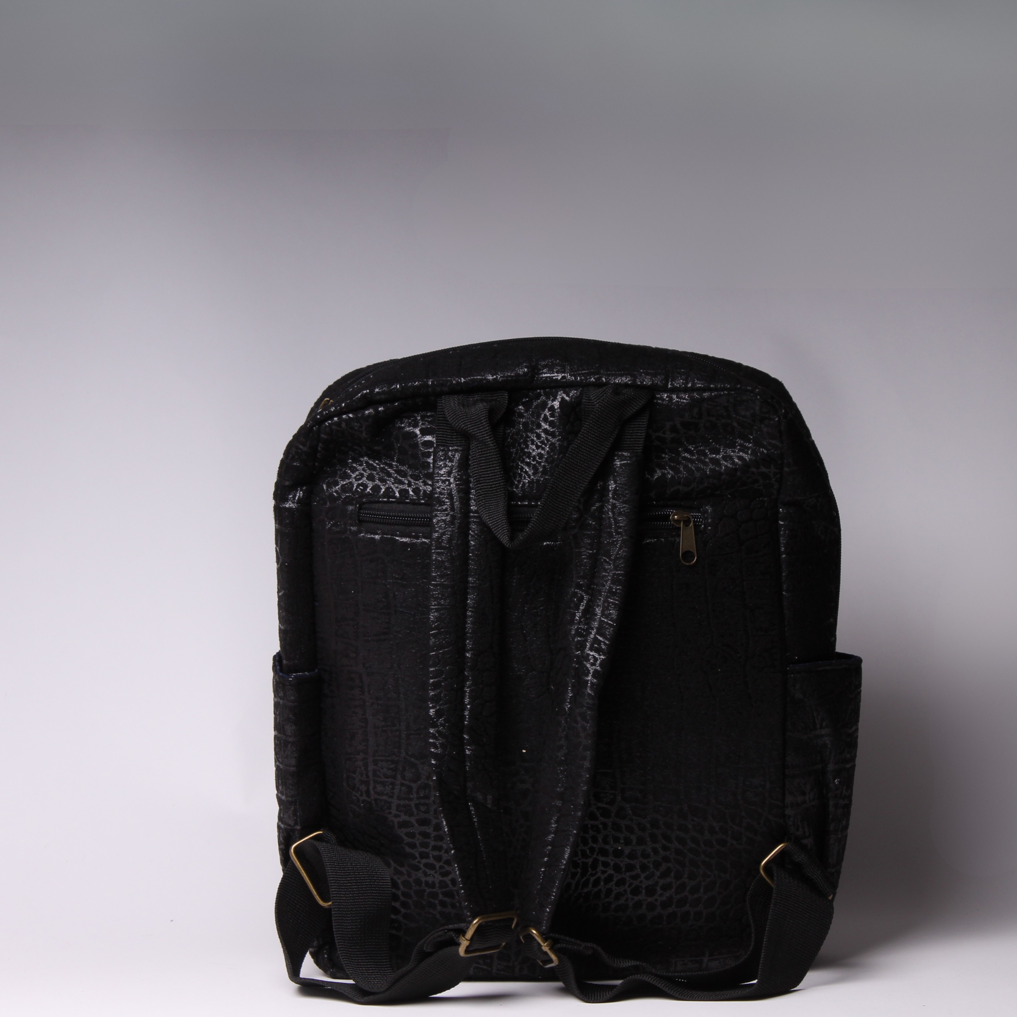 תיק גב וייז הדפס תנין שחור