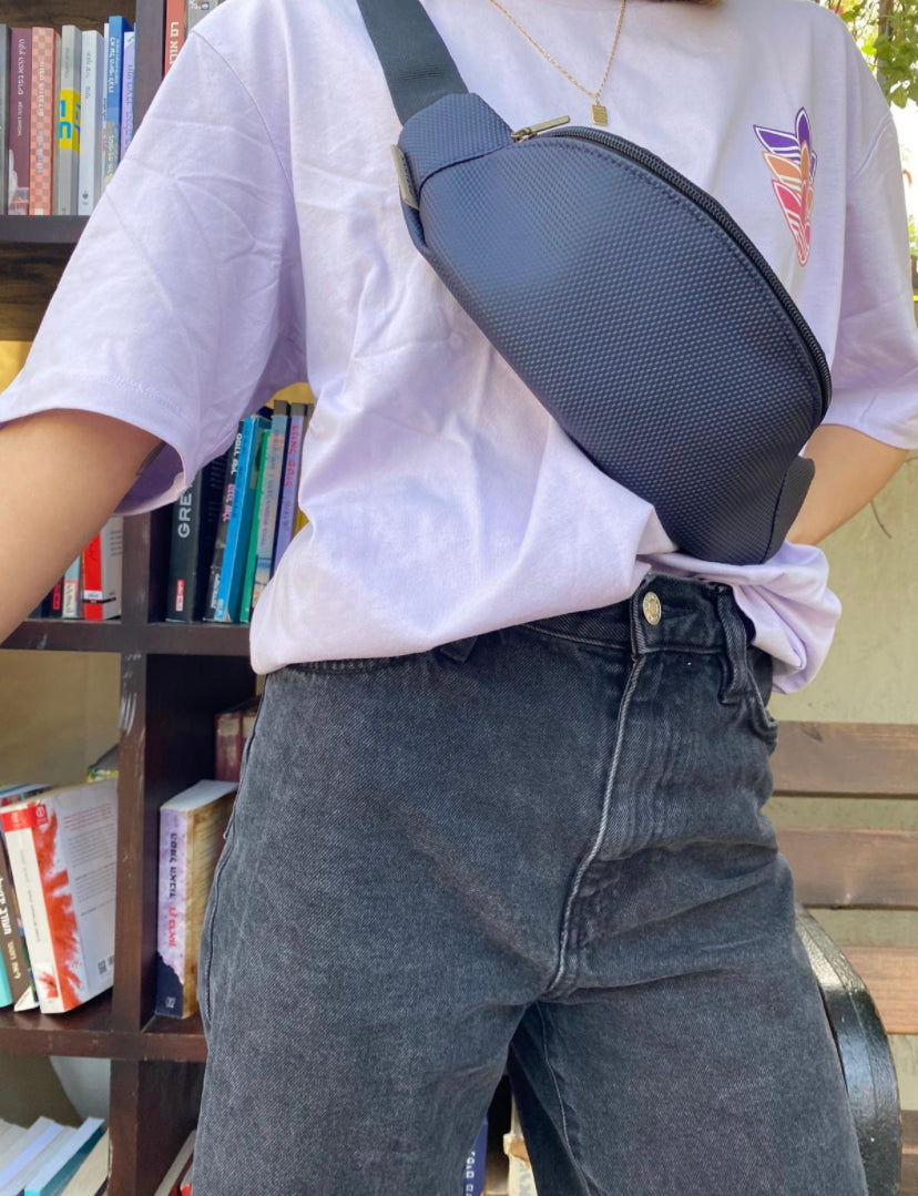 פאוץ׳ קלאסי הולוגרמה