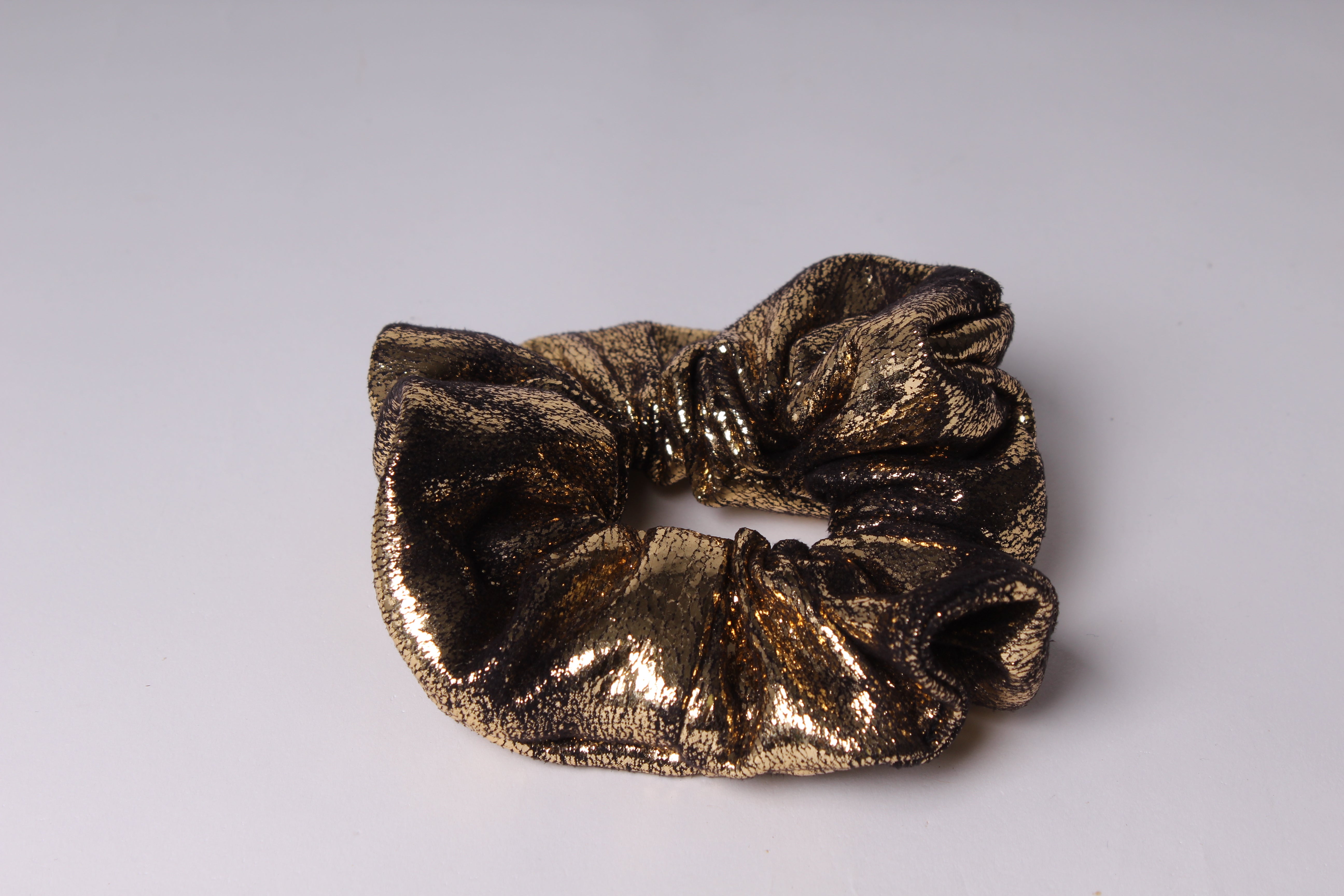 סקראנצ'י זהב משופשף