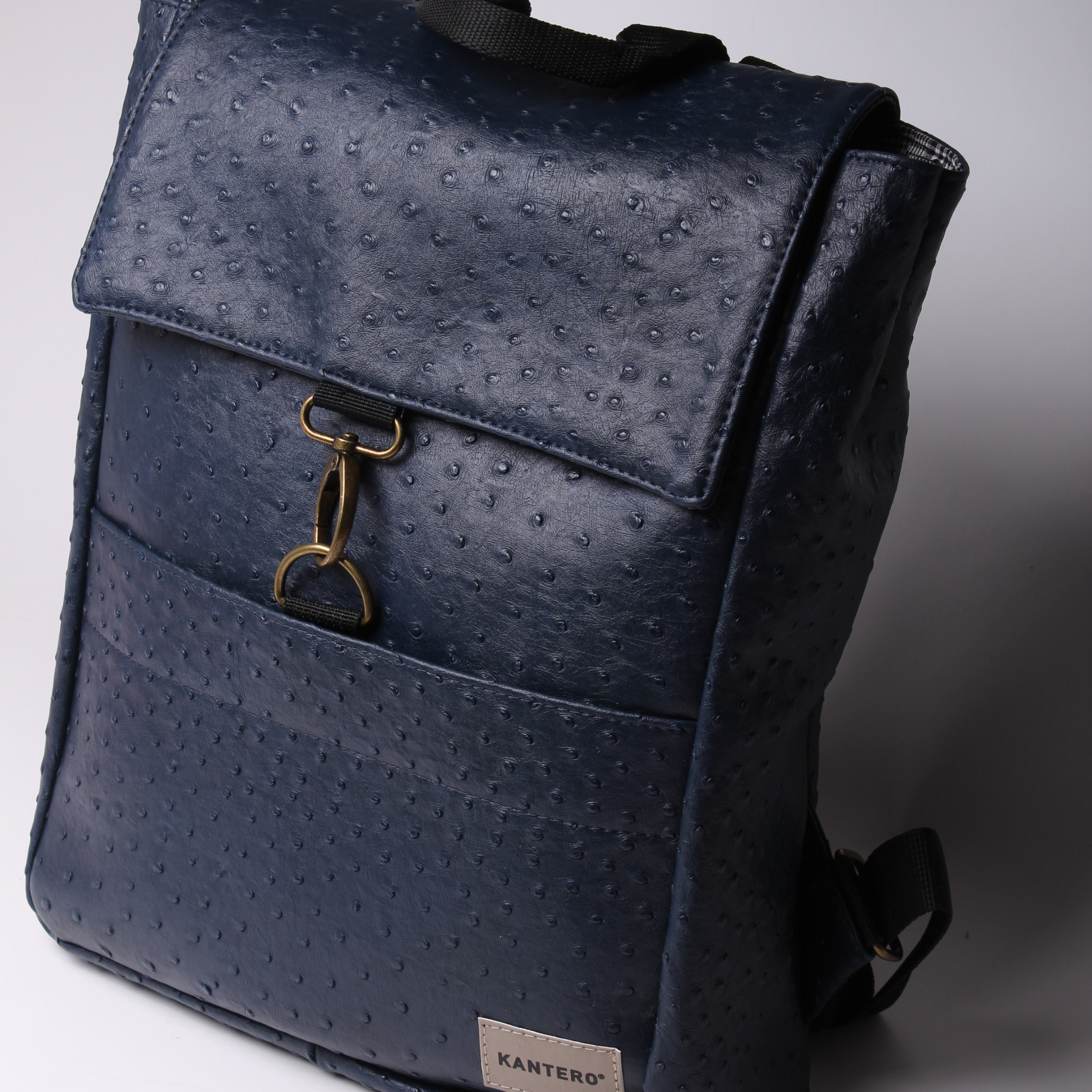 אקספרט כחול כהה נקודות