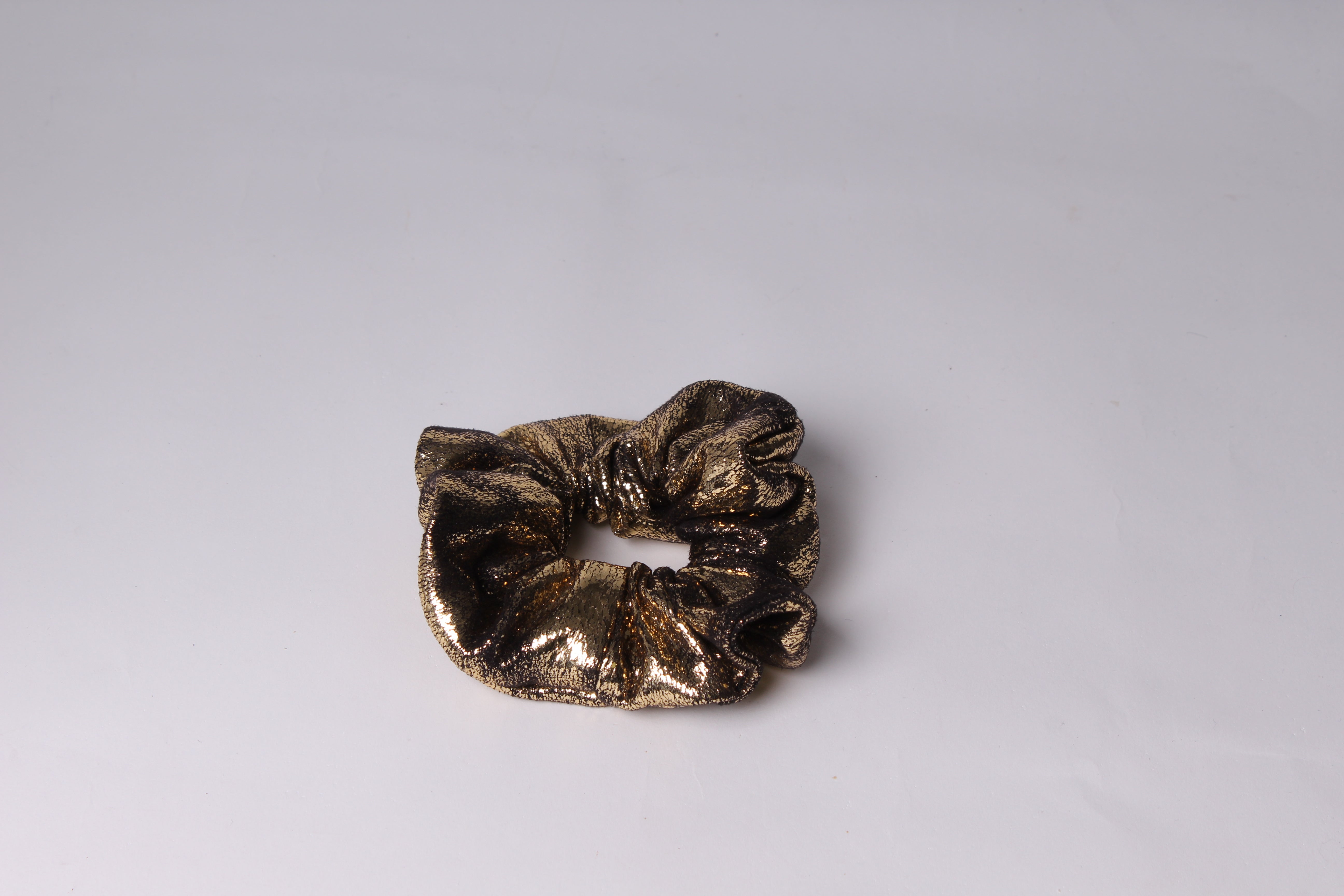 סקראנצ'י זהב משופשף