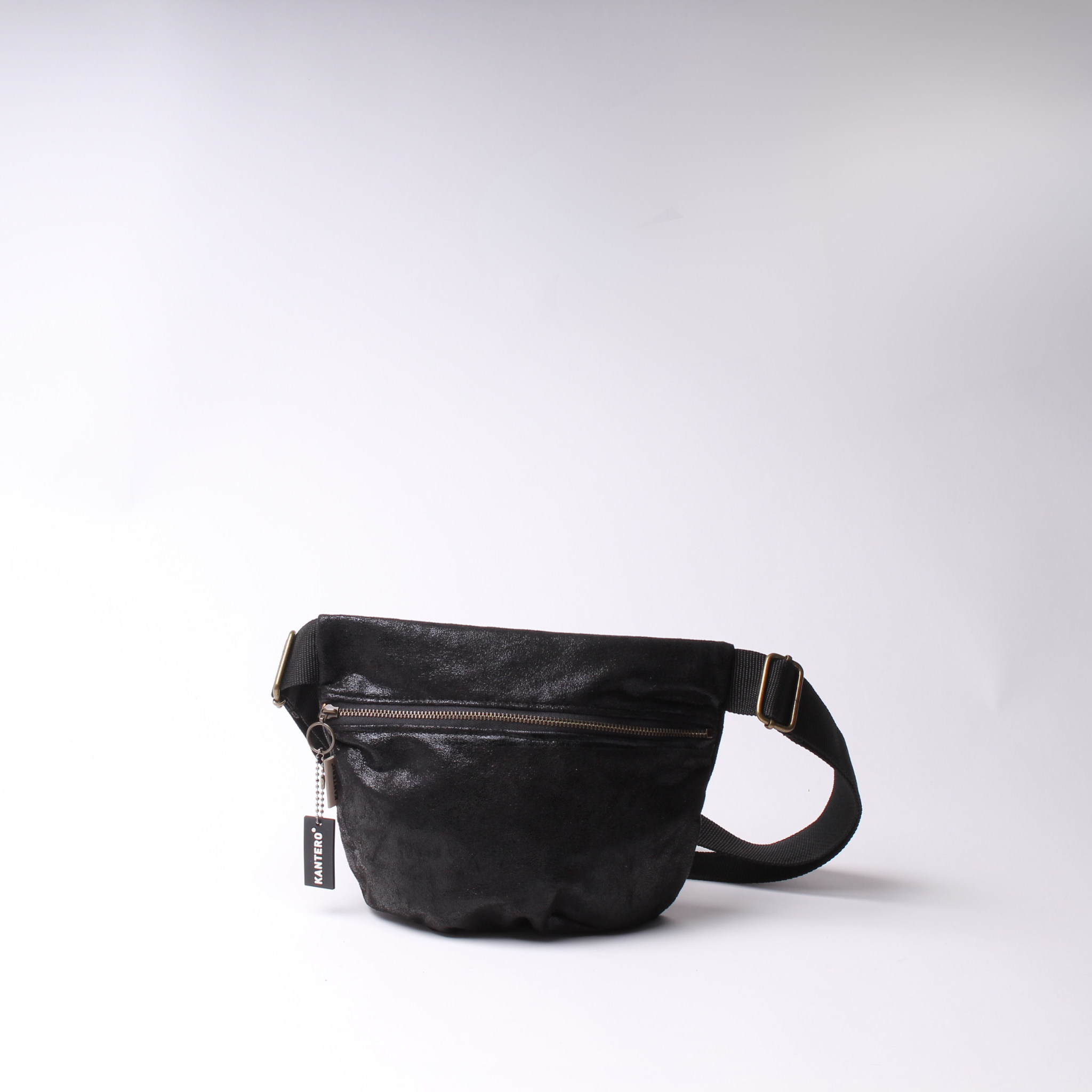 פאוץ' מרובע שחור נצנצים