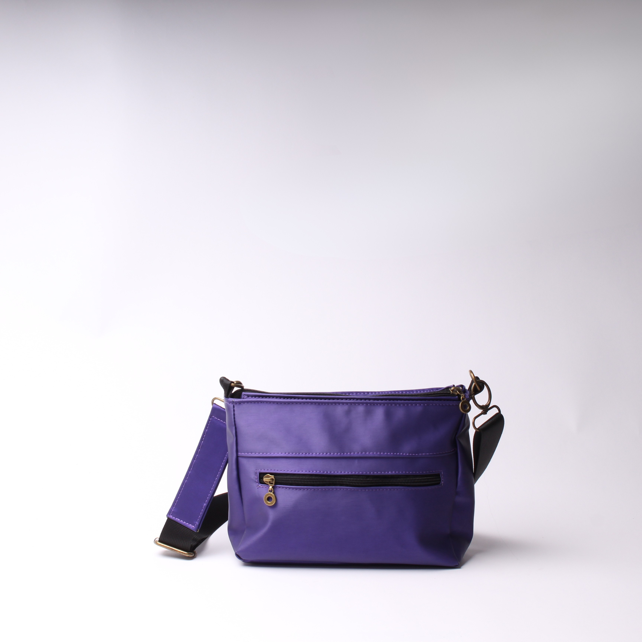 תיק צד  SLIDE - סגול רויאל