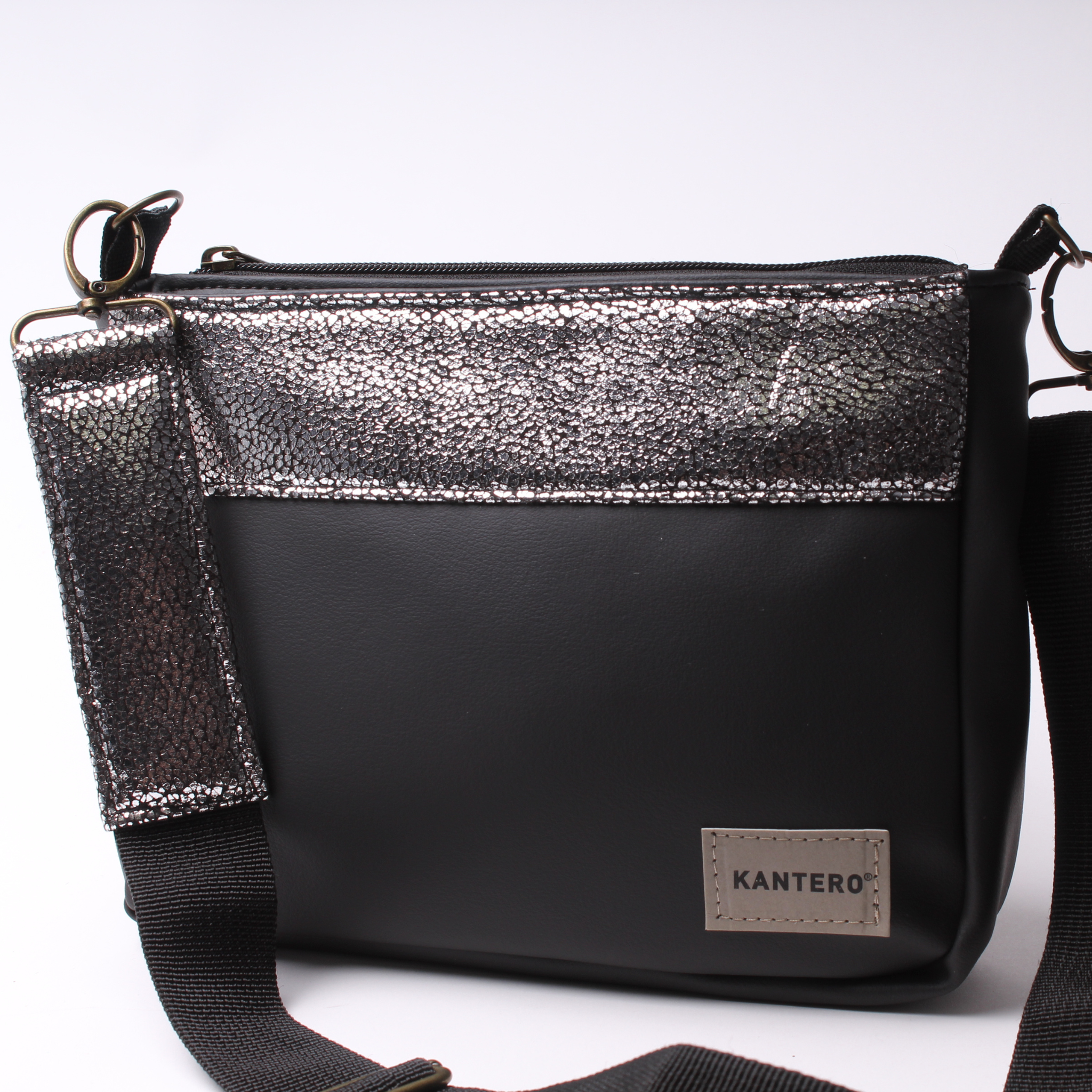 תיק צד SLIDE -נצנצים כסוף כהה ושחור