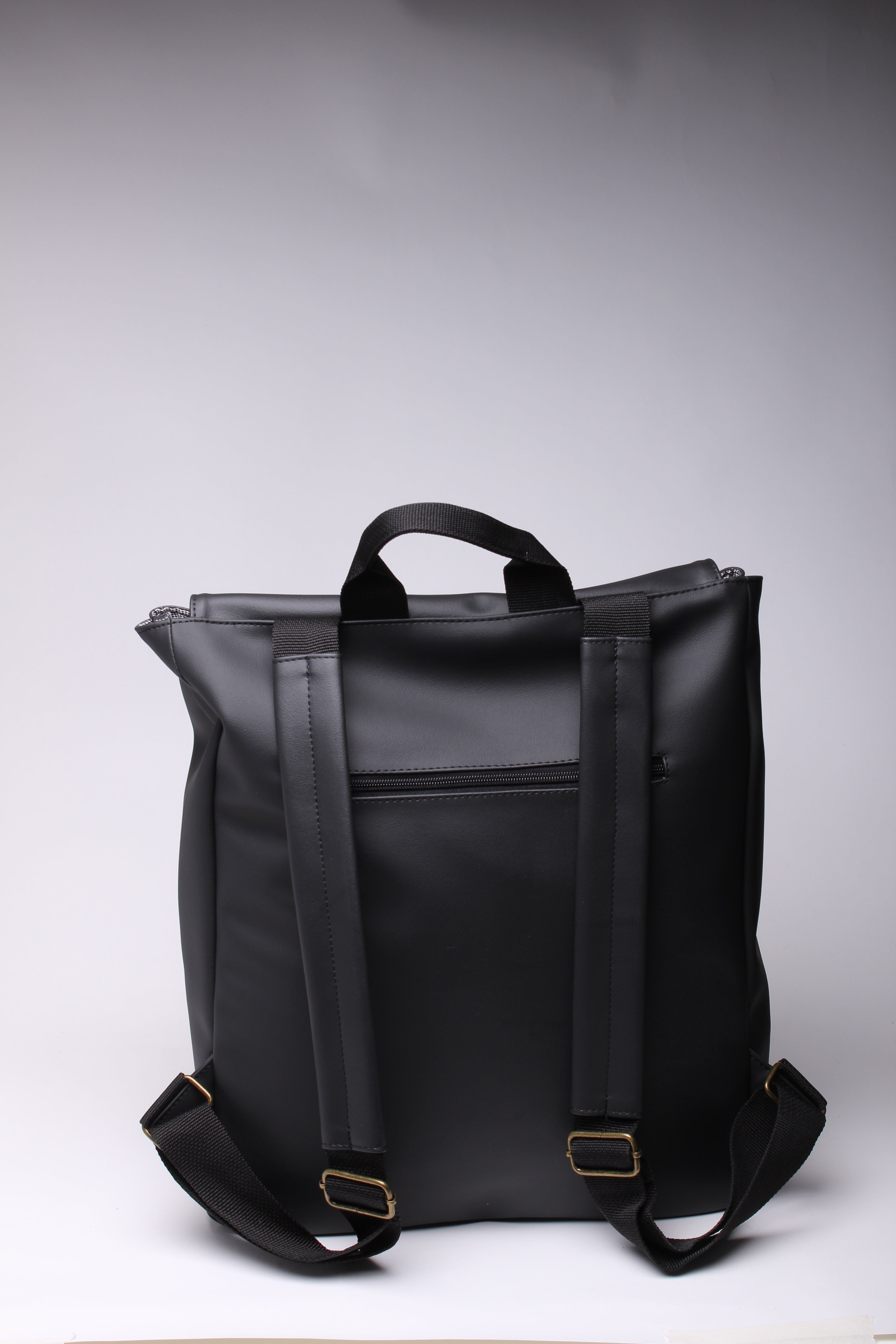 אקספרט פלוס נצנצים כסוף ושחור