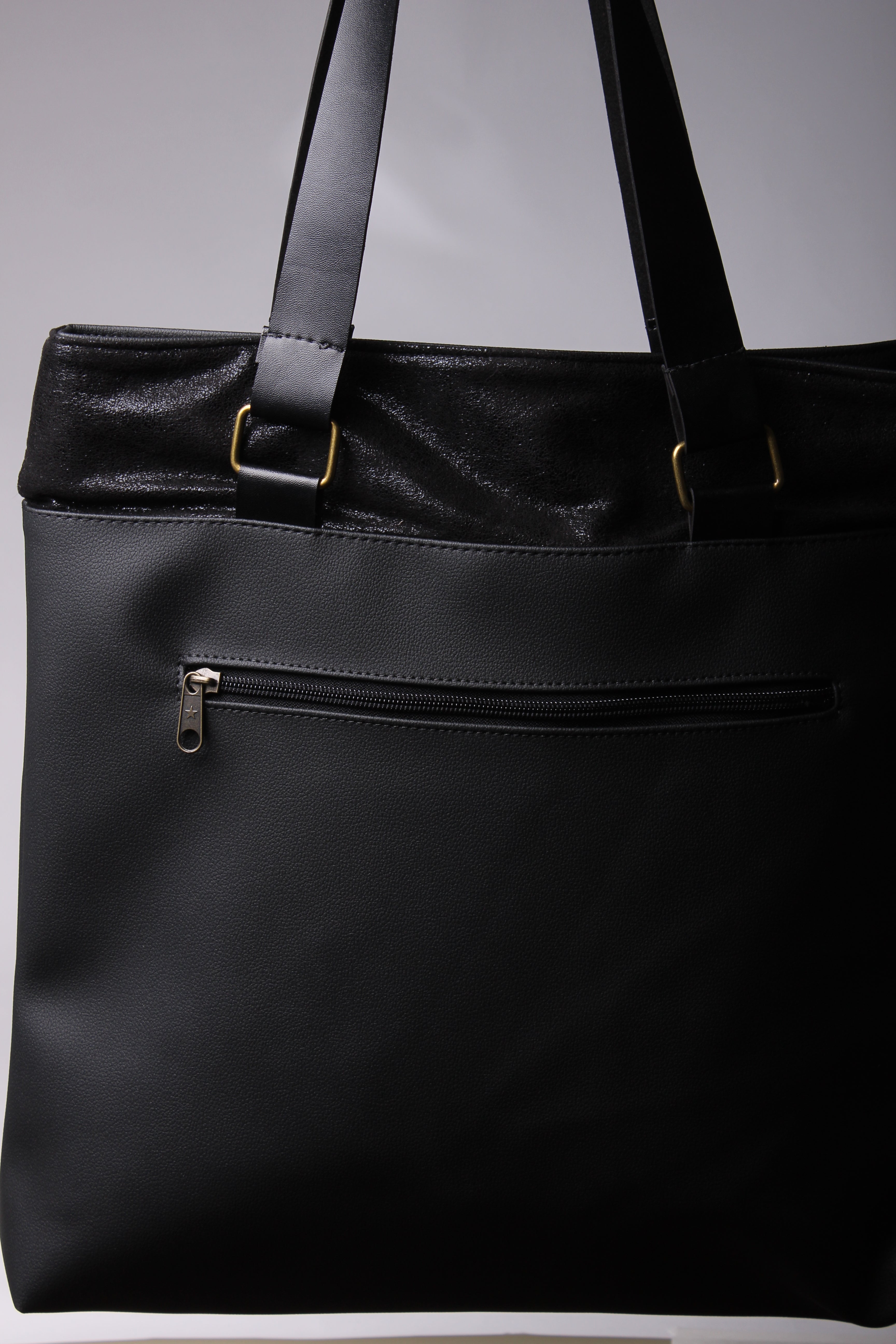 תיק כתף שחור נצנצים ושחור