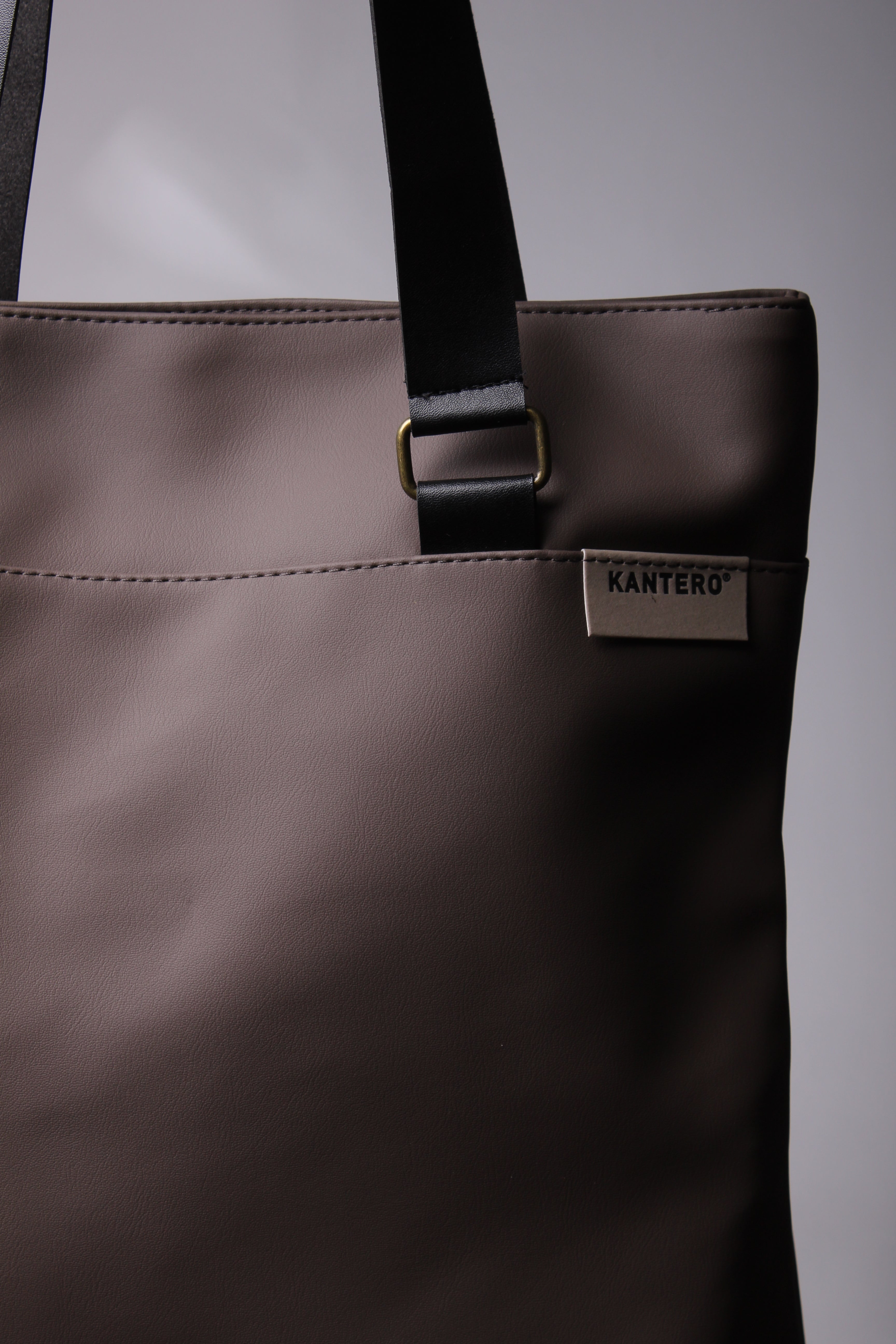 תיק כתף חום בהיר