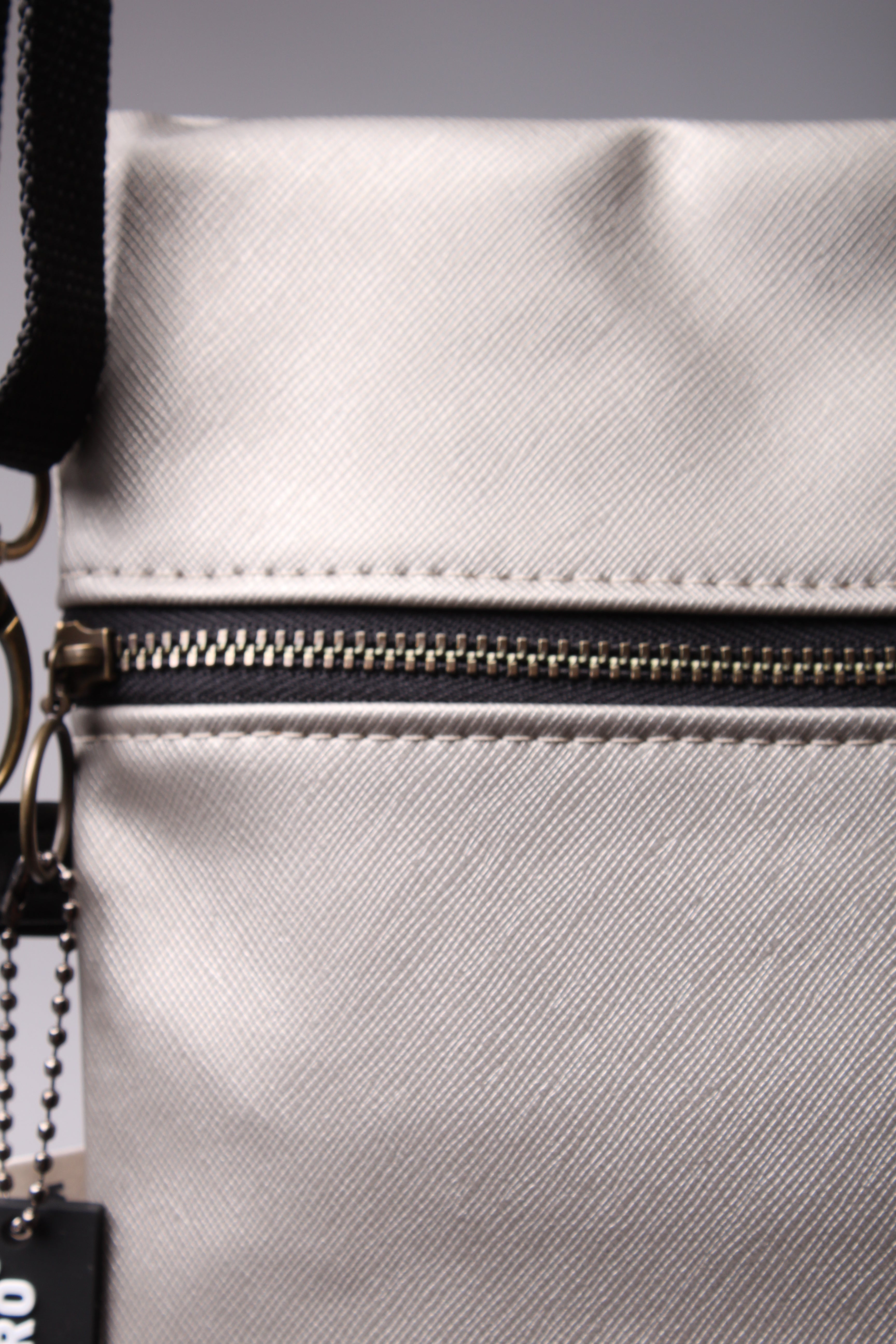 4 ב-1 זהב בהיר טקסטורת פסים עדינה