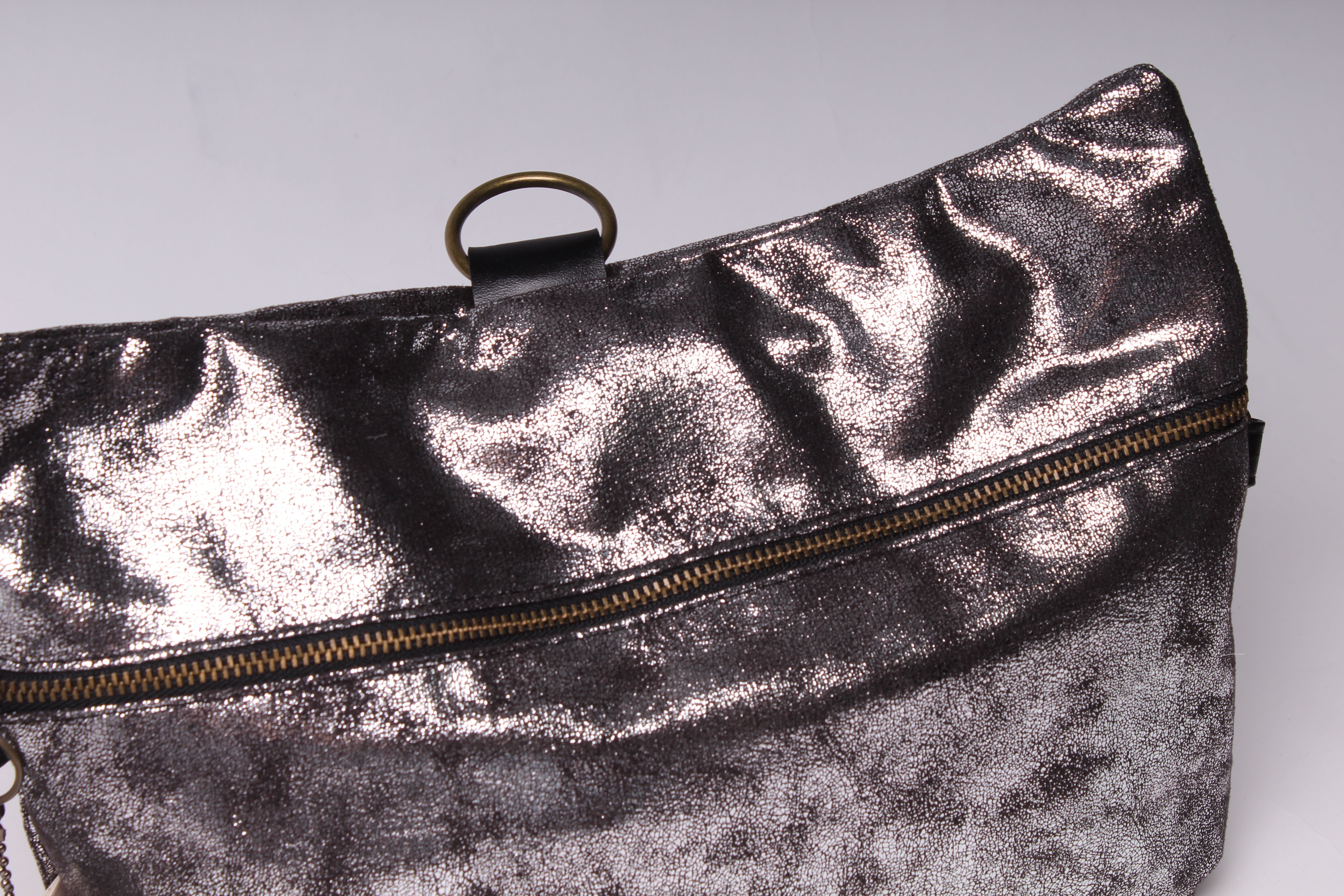 4 ב-1 כסוף משופשף