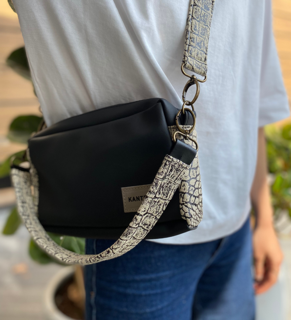 תיק צד קטן EDIT-הדפס תנין ושחור