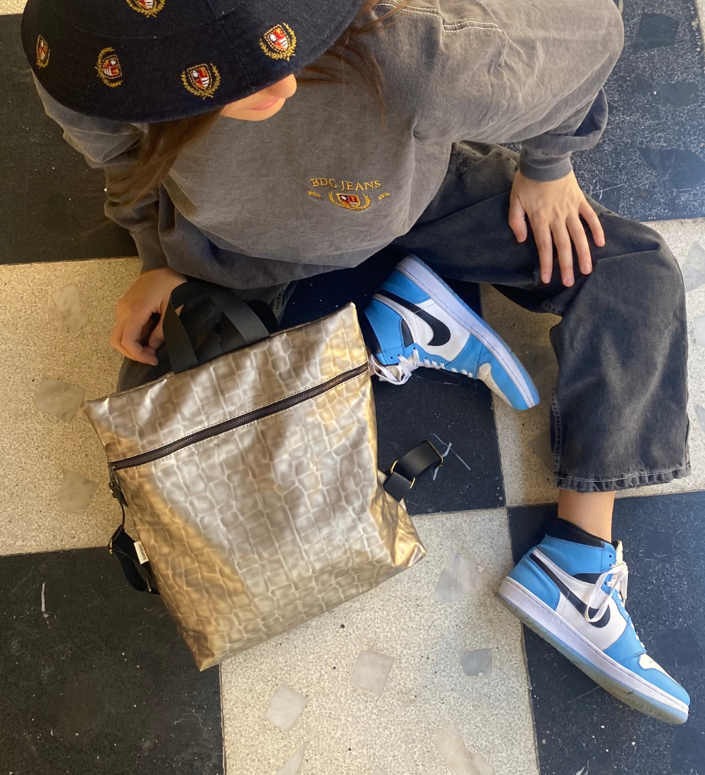 מלבן זהב בהיר ריבועים