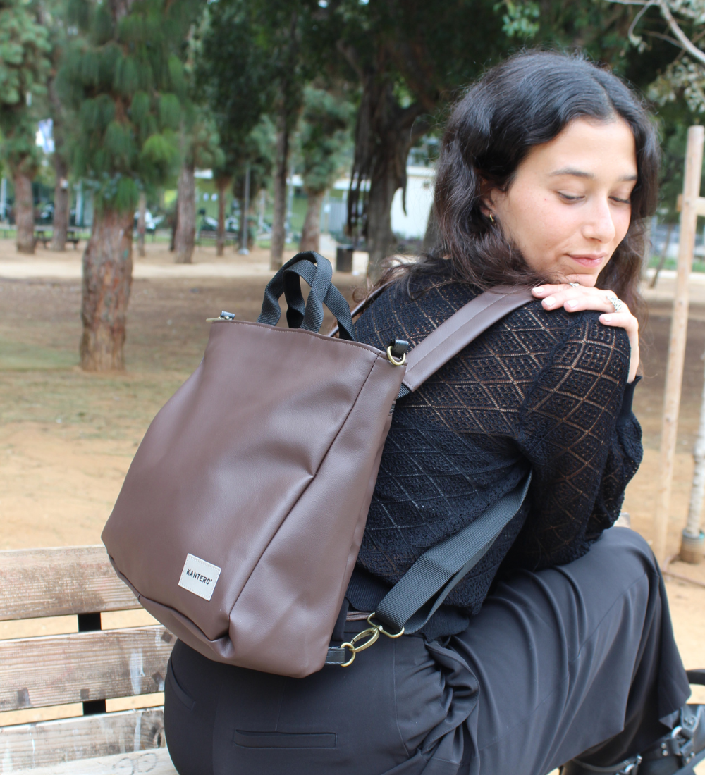 פליפ חום כהה