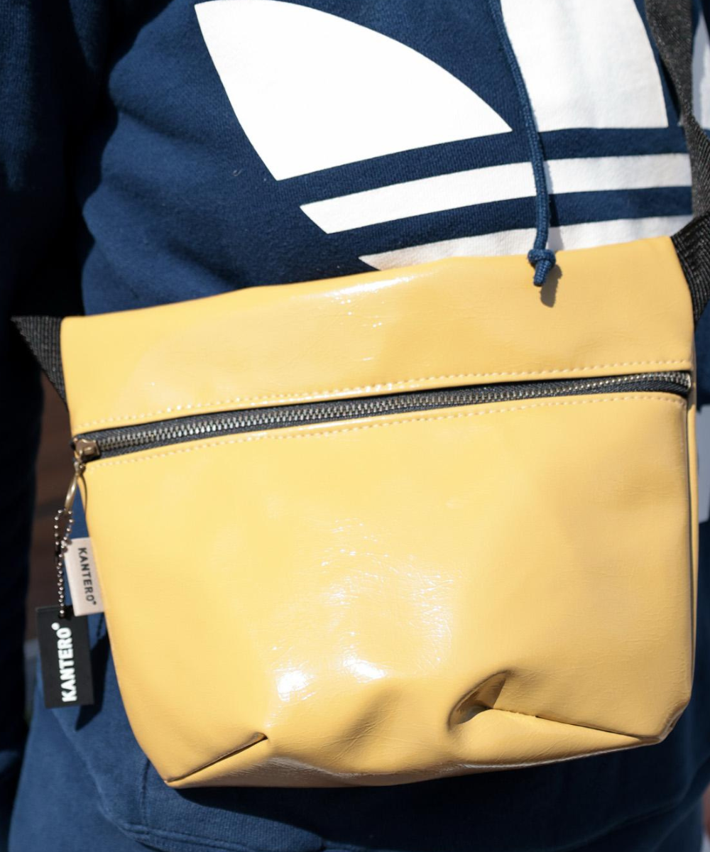 פאוץ' מרובע חרדל לקה