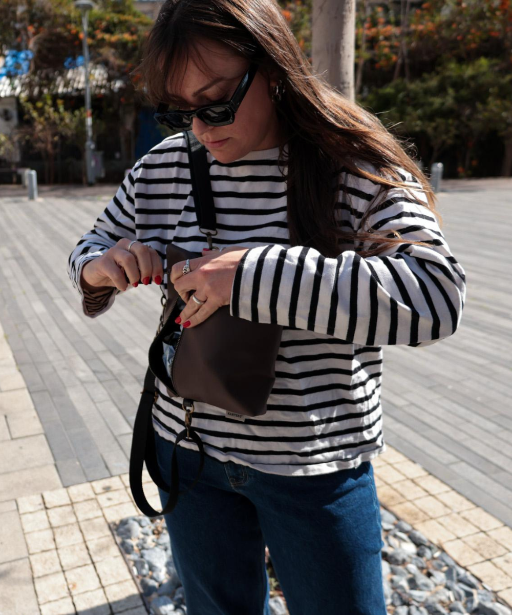 מיני 4 ב-1 חום כהה