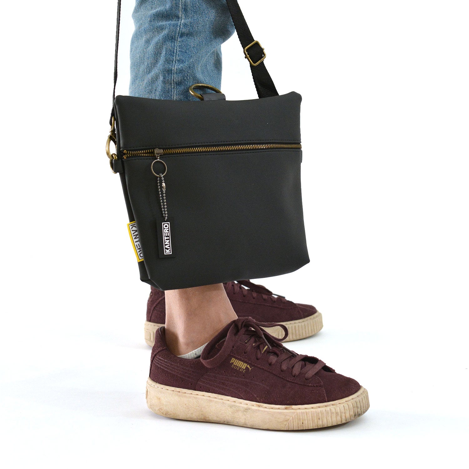 מיני 4 ב-1 שחור מט