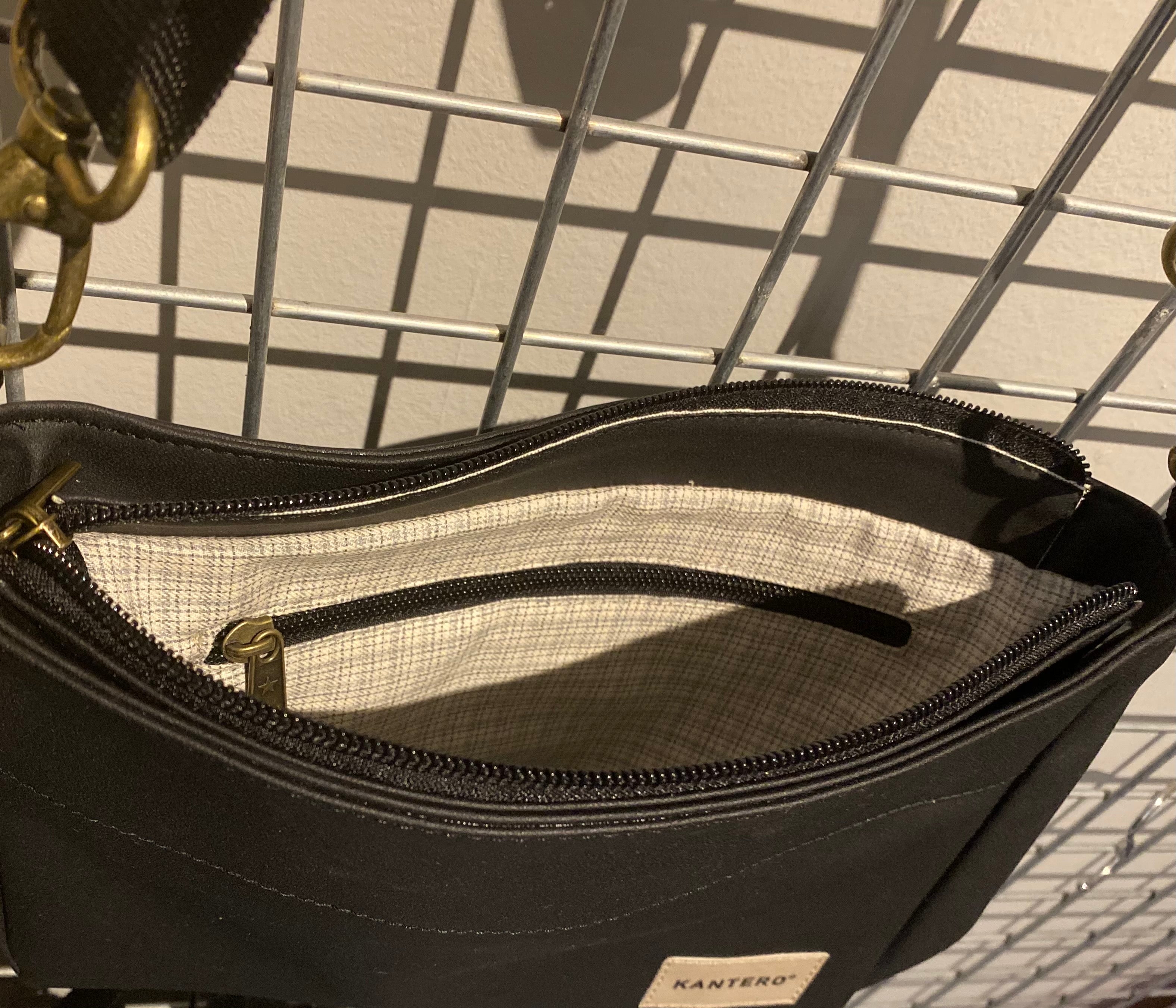 ⁨תיק צד SLIDE- שחור מט⁩